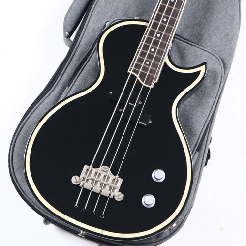 Guitare basse électrique