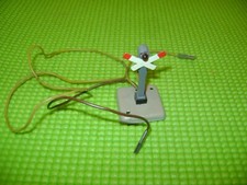 DISQUE ROUGE OU AUTRE HO SIGNAL LUMINEUX AVEC CROIX