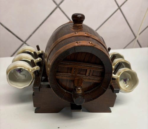 Ancien tonneau liqueur en - à,