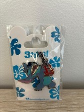 PIN Stitch playing guitar rock