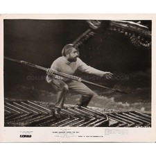 20,000 LEAGUES UNDER THE SEA US Press still N4 8x10 - 1954 / R1963 - Richard Fle