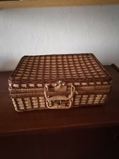 Petite valise mallette osier rafia pique nique  couverts ass gobelets vintage