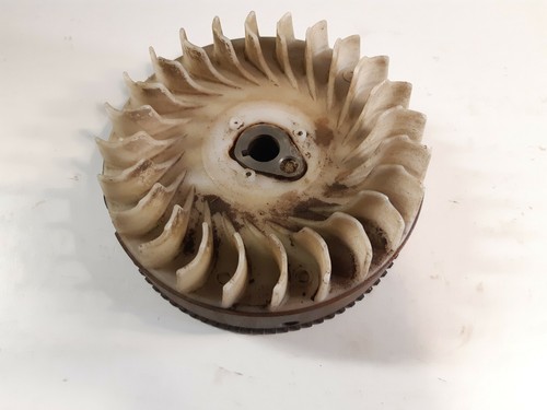 Volant magnétique moteur - magnétique, de