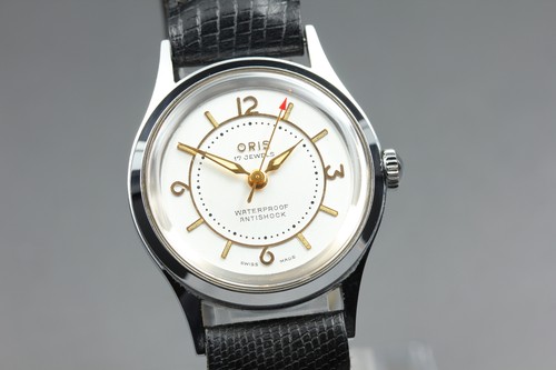 Presque comme neuve montre - *presque,