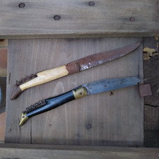 2 couteaux Laguiole anciens à réparer et restaurer