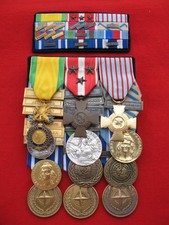 médaille militaire 2°REP parachutiste légion étrangère 12 décorations + rappel