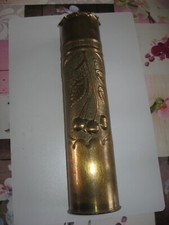 douille d'obus décorée