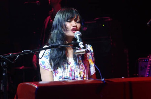 Bic runga music singer band - runga,