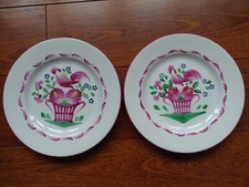 LUNEVILLE 2 ANCIENNES ASSIETTES  EN OPAQUE  COQ SUR PANIER  24,5 cm FIn 19 EME