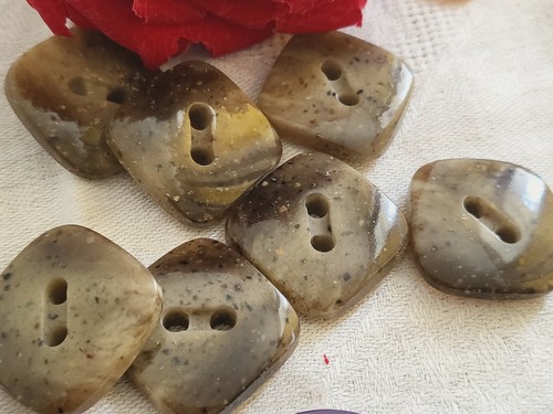 Lot boutons vintage marron - lot,