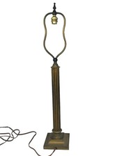 MAGNIFIQUE PIED DE LAMPE