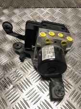 Bloc ABS (freins anti-blocage)