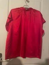 blouse rouge satinée 2 XL 