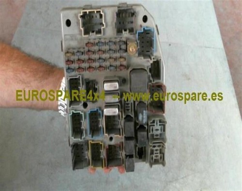 Boîtier fusibles jeep grand - fusibles,