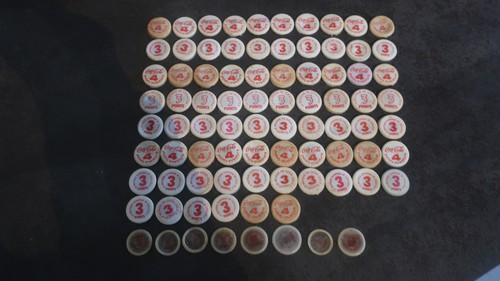 Lot capsules plastiques - 76,