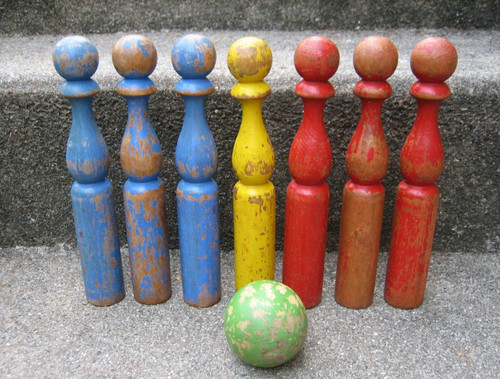 Ancien jeu quilles en - 7,