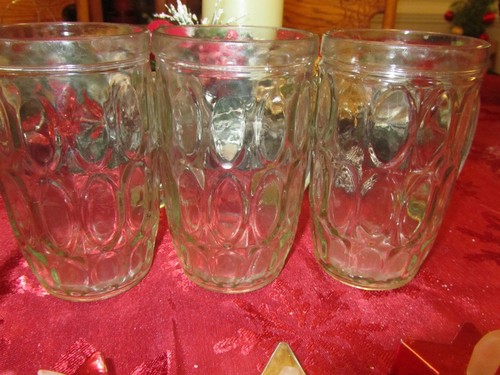 Thumb print glass mugs with - print,