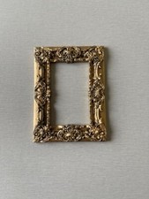 moulure décorative dorée