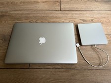 Lot Apple : MacBook Pro Retina 15" + lecteur/graveur + DD SSD 5ooGo + sacoche