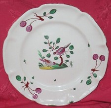ASSIETTE EN FAIENCE DES