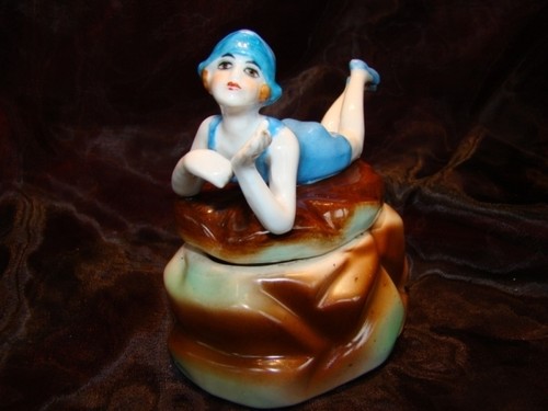 Boite bijoux figurine poudrier - bijoux,