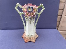 Ancien vase en barbotine , modèle fleurs , FAÏENCERIE ONNAING , N•785