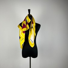 Lot 40 pièces 22KG habits vintage luxe haute couture Lanvin, Cacherel, Bally