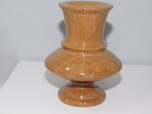 Vase urne pierre taillée - urne,
