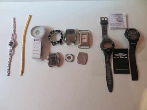 Lot montres bracelet à - lot, et