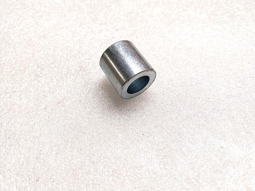 Entretoise 12x20x20mm pour - entretoise,