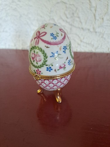 Oeuf porcelaine pilulier - en,