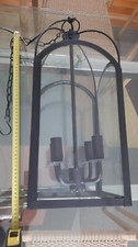 Lanterne Lustre forme réverbère, suspension, en fer forgé  noir 4 feux, escalier