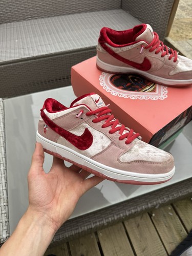 Nike dunk low strange - nike,