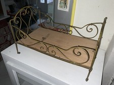 lit de poupée ancien