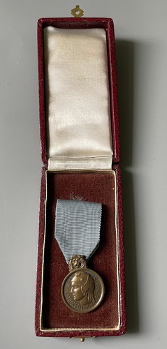 Médaille bronze éducation - de,