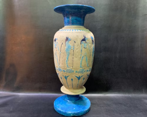 Incroyable vase égyptien