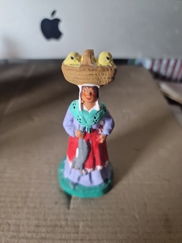 Santon chave femme au - chave, -femme