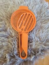 TAMIS A FARINE PLASTIQUE ORANGE TUPPERWARE VINTAGE