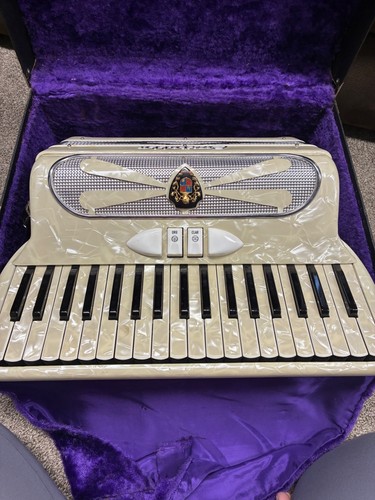 Vintage italian contello - italian,