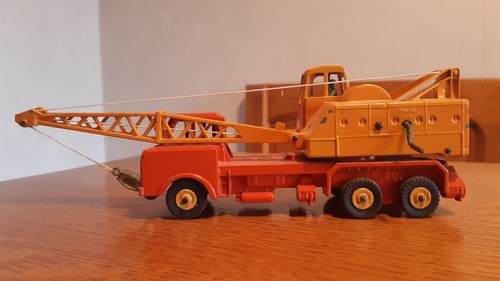 Dinky toys grue - dinky, toys.