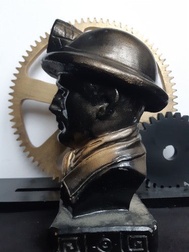 Ancien plâtre sur socle buste