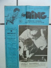L OFFICIEL  DU RING   ( BOXE )