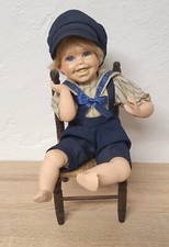 Poupée d'artiste poupée en