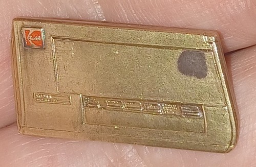 Pin kodak annees 80 - pin's,
