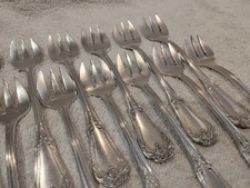 12 fourchettes à huitre