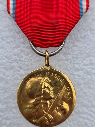 Médaille verdun type de - médaille,