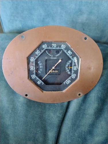 Ancien compteur véhicule - ancien,