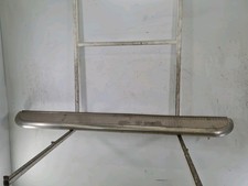 Marche pied latéral droite -