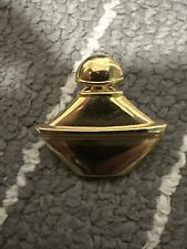 Pin's pin badge bijou Guerlain