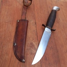 Joli Couteau de Chasse SABATIER  Manche en Cuir avec Étui en Cuir 